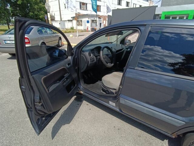 Синий Форд Фьюжн, объемом двигателя 1 л и пробегом 60 тыс. км за 3500 $, фото 2 на Automoto.ua