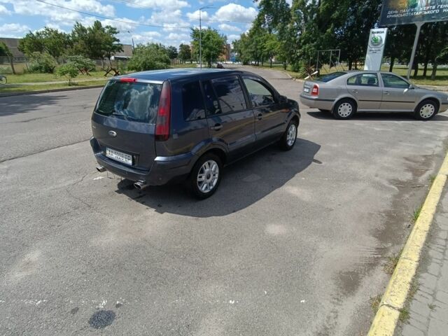 Синий Форд Фьюжн, объемом двигателя 1 л и пробегом 60 тыс. км за 3500 $, фото 3 на Automoto.ua