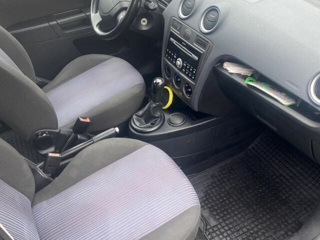 Синій Форд Фьюжен, об'ємом двигуна 1.4 л та пробігом 200 тис. км за 4350 $, фото 2 на Automoto.ua