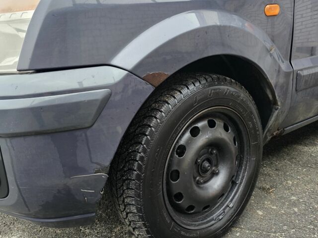 Синій Форд Фьюжен, об'ємом двигуна 1.4 л та пробігом 445 тис. км за 2300 $, фото 6 на Automoto.ua