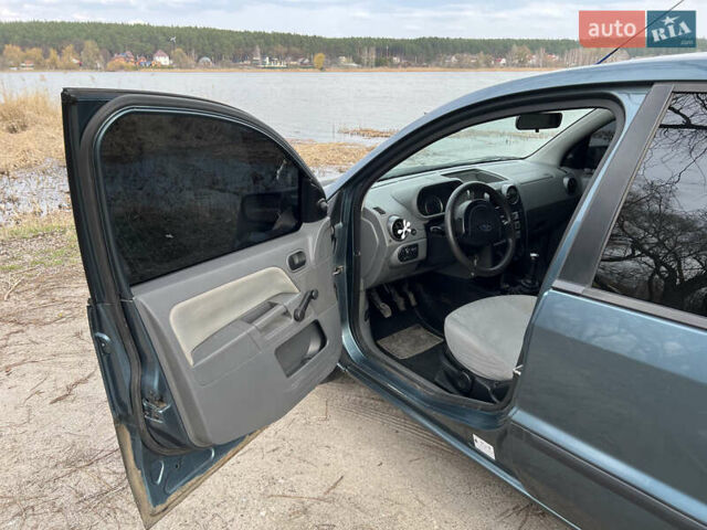 Форд Фьюжн 2003 в Киеве на Automoto.ua Зеленый Форд Фьюжн, объемом двигателя 1.4 л и пробегом 250 тыс. км за 3300 $, фото 11 на Automoto.ua