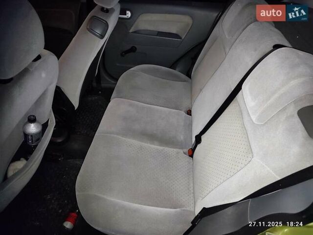 Зеленый Форд Фьюжн, объемом двигателя 1.4 л и пробегом 278 тыс. км за 4600 $, фото 2 на Automoto.ua