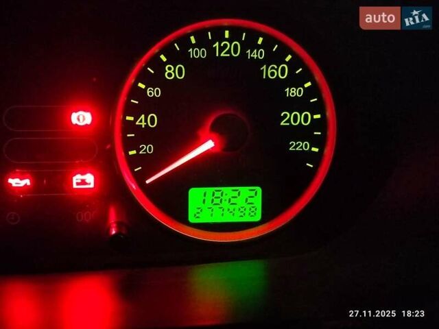 Зеленый Форд Фьюжн, объемом двигателя 1.4 л и пробегом 278 тыс. км за 4600 $, фото 4 на Automoto.ua