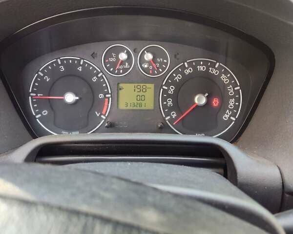 Зеленый Форд Фьюжн, объемом двигателя 1.39 л и пробегом 313 тыс. км за 3100 $, фото 1 на Automoto.ua