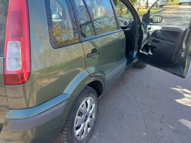 Форд Фьюжен 2006 у Кривому Розі на Automoto.ua Зелений Форд Фьюжен, об'ємом двигуна 1.2 л та пробігом 160 тис. км за 5000 $, фото 3 на Automoto.ua