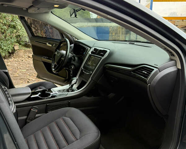 Зелений Форд Фьюжен, об'ємом двигуна 2.49 л та пробігом 183 тис. км за 10900 $, фото 7 на Automoto.ua