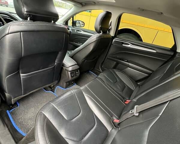 Зелений Форд Фьюжен, об'ємом двигуна 2 л та пробігом 235 тис. км за 11000 $, фото 4 на Automoto.ua