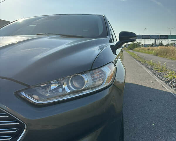 Зеленый Форд Фьюжн, объемом двигателя 2 л и пробегом 270 тыс. км за 11400 $, фото 1 на Automoto.ua