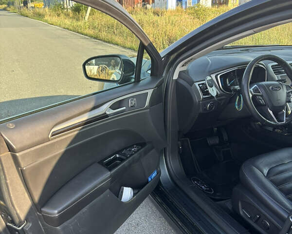 Зеленый Форд Фьюжн, объемом двигателя 2 л и пробегом 270 тыс. км за 11400 $, фото 6 на Automoto.ua