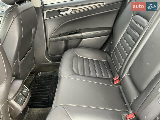 Зелений Форд Фьюжен, об'ємом двигуна 2 л та пробігом 326 тис. км за 7990 $, фото 41 на Automoto.ua