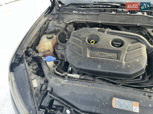 Зелений Форд Фьюжен, об'ємом двигуна 2 л та пробігом 326 тис. км за 7990 $, фото 45 на Automoto.ua