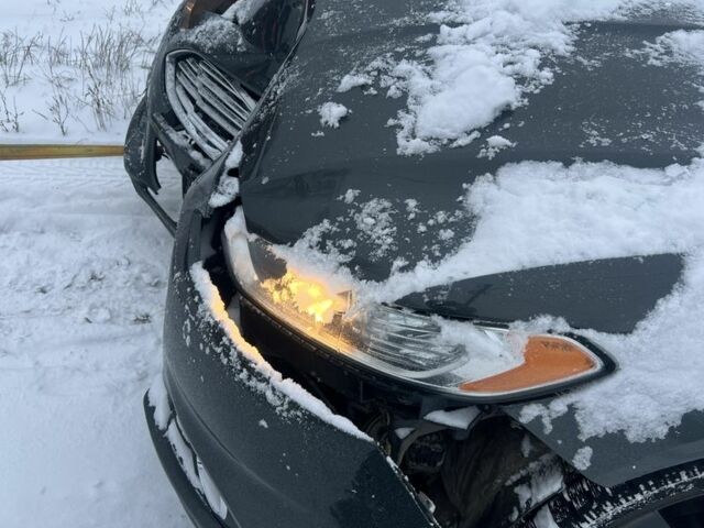 Зеленый Форд Фьюжн, объемом двигателя 2 л и пробегом 270 тыс. км за 5000 $, фото 1 на Automoto.ua