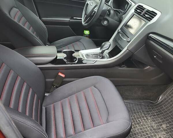 Оранжевый Форд Фьюжн, объемом двигателя 2.49 л и пробегом 157 тыс. км за 9850 $, фото 3 на Automoto.ua