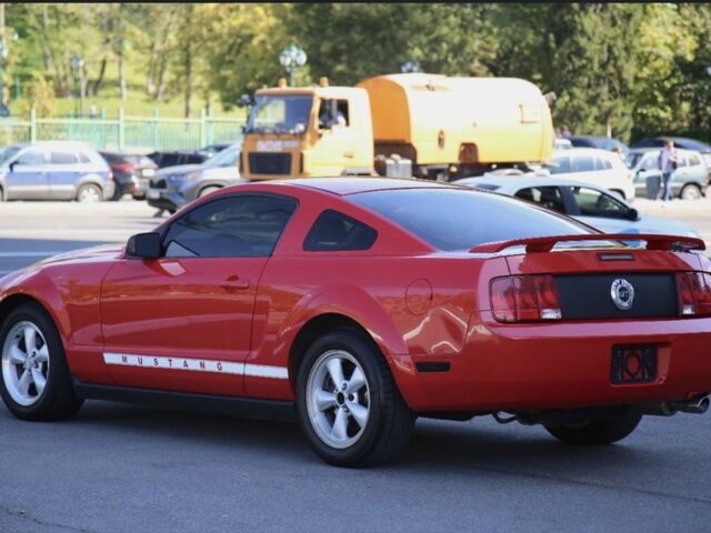 Червоний Форд ГТ, об'ємом двигуна 4 л та пробігом 150 тис. км за 10600 $, фото 3 на Automoto.ua