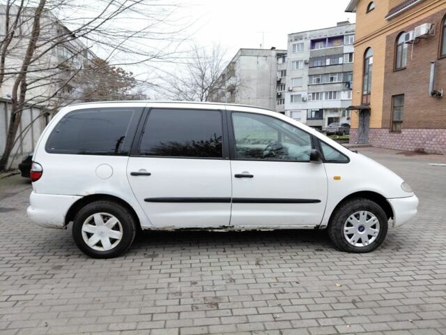 Білий Форд Галаксі, об'ємом двигуна 1.9 л та пробігом 300 тис. км за 1750 $, фото 7 на Automoto.ua