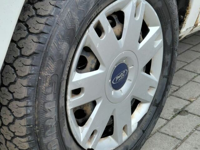 Білий Форд Галаксі, об'ємом двигуна 1.9 л та пробігом 300 тис. км за 1750 $, фото 11 на Automoto.ua