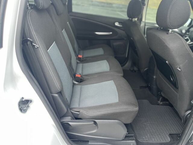 Форд Галакси 2011 в Киеве на Automoto.ua Белый Форд Галакси, объемом двигателя 1.6 л и пробегом 247 тыс. км за 9100 $, фото 10 на Automoto.ua