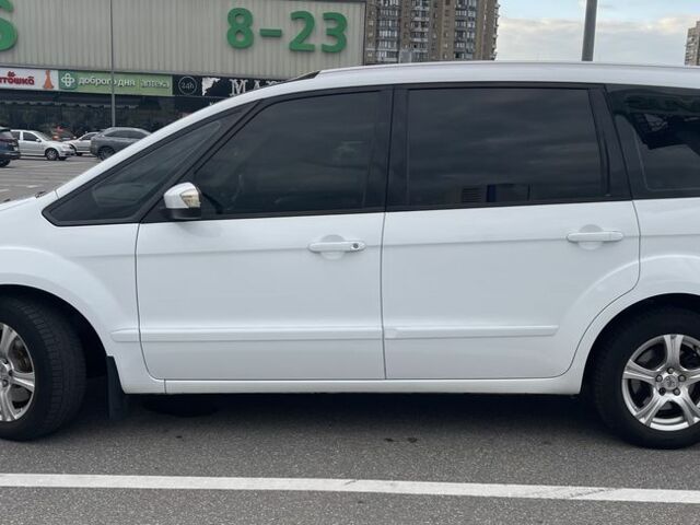 Форд Галакси 2011 в Киеве на Automoto.ua Белый Форд Галакси, объемом двигателя 1.6 л и пробегом 247 тыс. км за 9100 $, фото 4 на Automoto.ua
