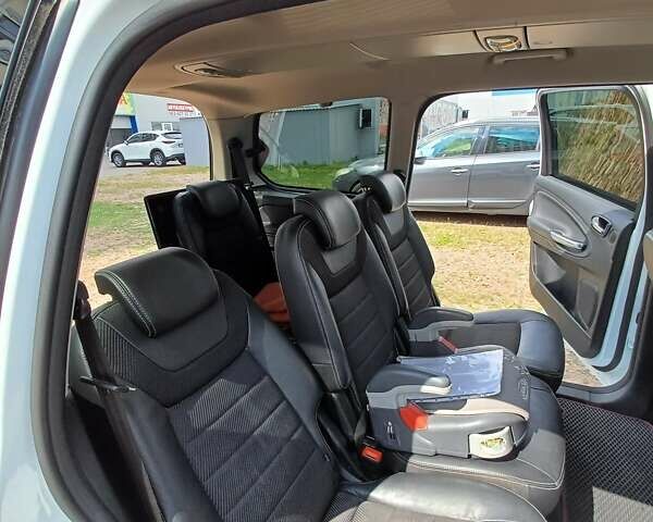 Белый Форд Галакси, объемом двигателя 2 л и пробегом 246 тыс. км за 12500 $, фото 14 на Automoto.ua
