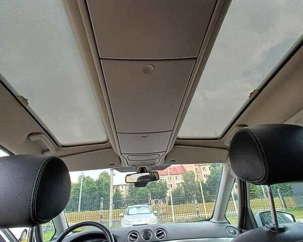 Белый Форд Галакси, объемом двигателя 2 л и пробегом 246 тыс. км за 12500 $, фото 17 на Automoto.ua