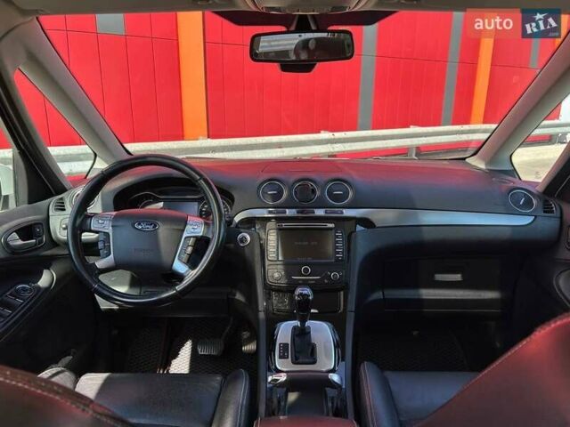 Білий Форд Галаксі, об'ємом двигуна 2 л та пробігом 249 тис. км за 11290 $, фото 13 на Automoto.ua