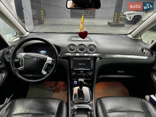 Белый Форд Галакси, объемом двигателя 2 л и пробегом 245 тыс. км за 12200 $, фото 10 на Automoto.ua