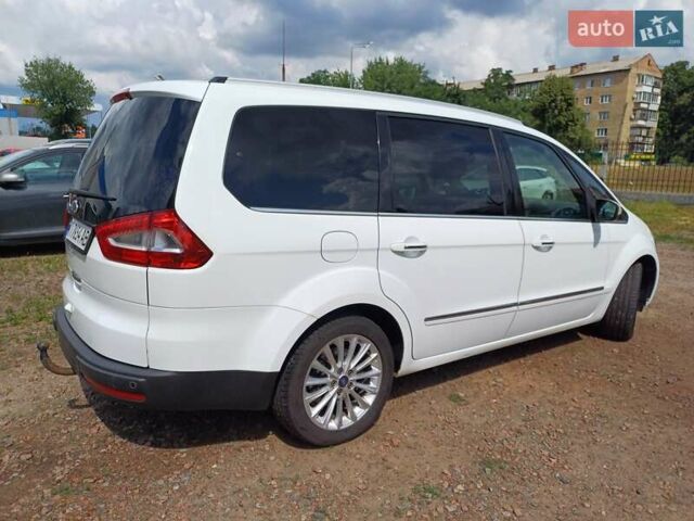 Белый Форд Галакси, объемом двигателя 2 л и пробегом 246 тыс. км за 12500 $, фото 1 на Automoto.ua
