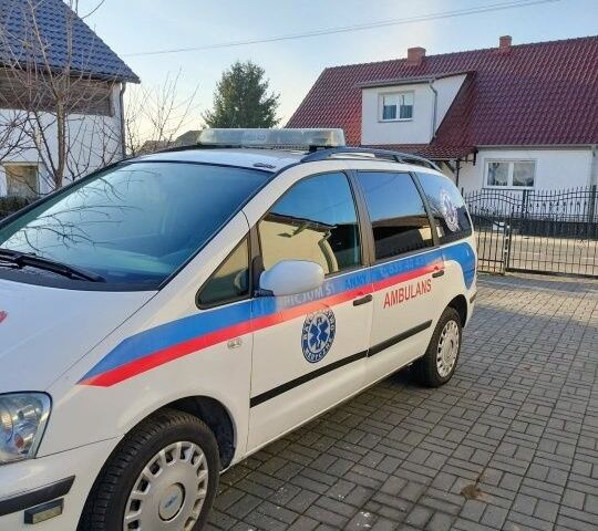 Белый Форд Галакси, объемом двигателя 2 л и пробегом 235 тыс. км за 4260 $, фото 1 на Automoto.ua