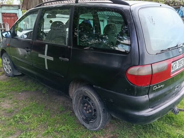 Черный Форд Галакси, объемом двигателя 0 л и пробегом 300 тыс. км за 1550 $, фото 2 на Automoto.ua