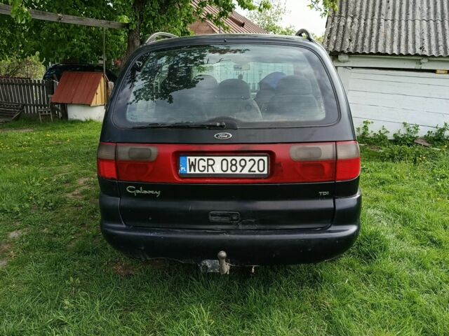 Черный Форд Галакси, объемом двигателя 0 л и пробегом 300 тыс. км за 1550 $, фото 4 на Automoto.ua