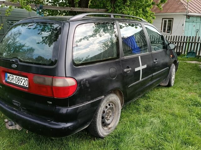 Черный Форд Галакси, объемом двигателя 0 л и пробегом 300 тыс. км за 1550 $, фото 3 на Automoto.ua