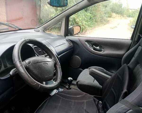 Чорний Форд Галаксі, об'ємом двигуна 1.9 л та пробігом 400 тис. км за 1750 $, фото 2 на Automoto.ua