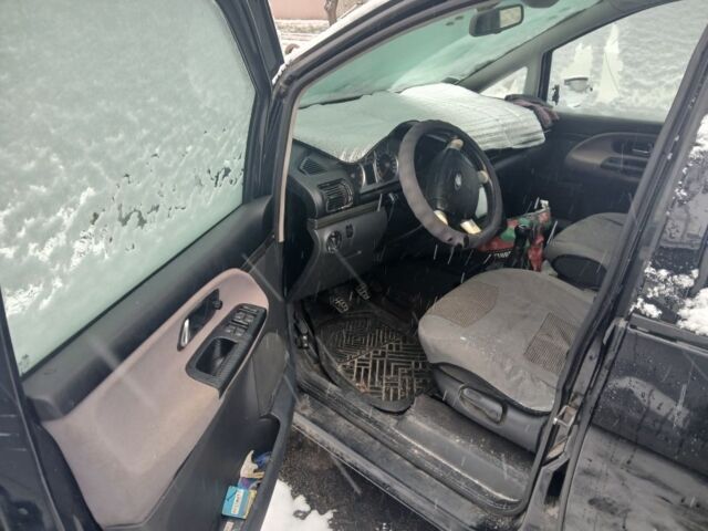 Черный Форд Галакси, объемом двигателя 2.8 л и пробегом 300 тыс. км за 3500 $, фото 5 на Automoto.ua