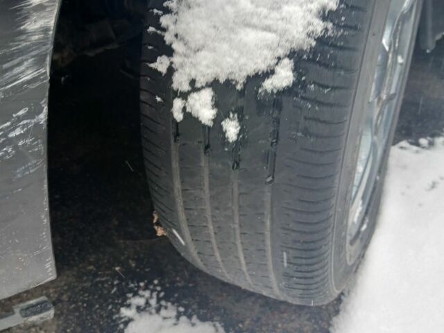 Черный Форд Галакси, объемом двигателя 2.8 л и пробегом 300 тыс. км за 3500 $, фото 3 на Automoto.ua