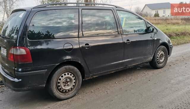 Черный Форд Галакси, объемом двигателя 2.8 л и пробегом 466 тыс. км за 3000 $, фото 1 на Automoto.ua