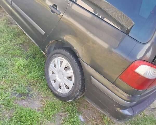 Черный Форд Галакси, объемом двигателя 1.9 л и пробегом 340 тыс. км за 2999 $, фото 13 на Automoto.ua