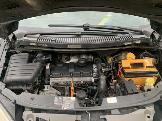 Чорний Форд Галаксі, об'ємом двигуна 1.9 л та пробігом 250 тис. км за 2850 $, фото 7 на Automoto.ua