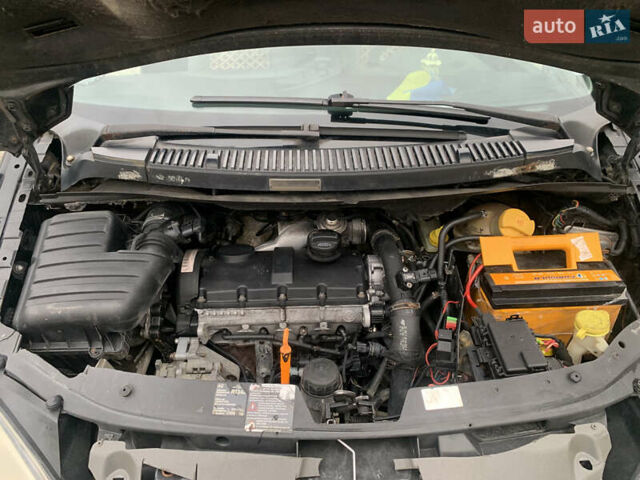 Чорний Форд Галаксі, об'ємом двигуна 1.9 л та пробігом 299 тис. км за 2850 $, фото 8 на Automoto.ua