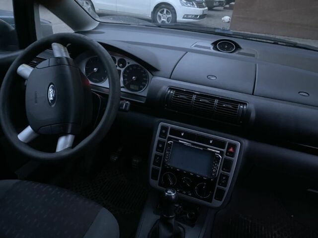 Черный Форд Галакси, объемом двигателя 1.9 л и пробегом 310 тыс. км за 3600 $, фото 7 на Automoto.ua