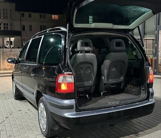 Черный Форд Галакси, объемом двигателя 1.9 л и пробегом 280 тыс. км за 1700 $, фото 9 на Automoto.ua