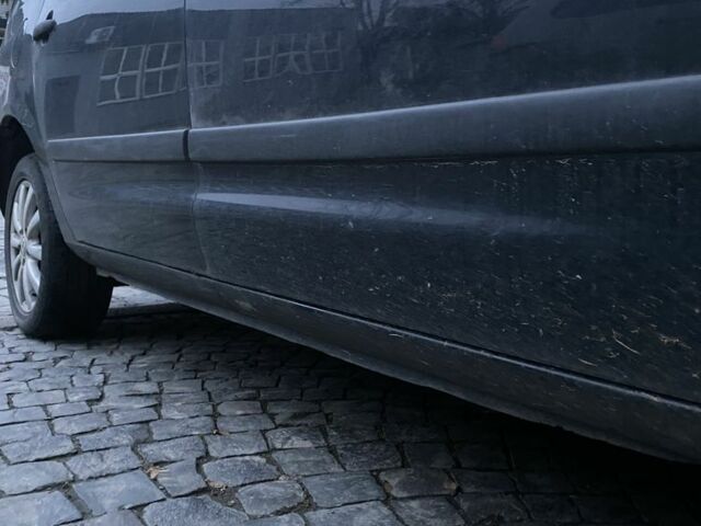 Черный Форд Галакси, объемом двигателя 1.9 л и пробегом 310 тыс. км за 3600 $, фото 3 на Automoto.ua