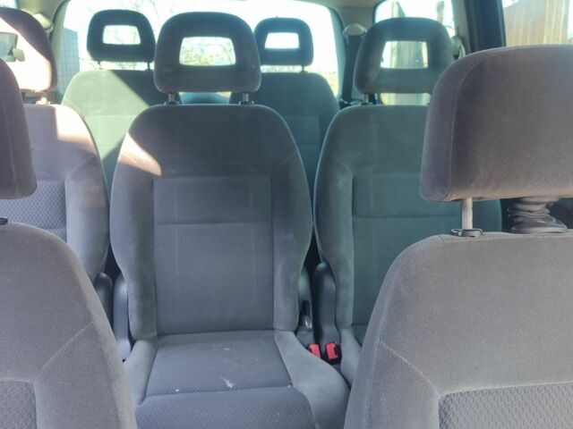 Черный Форд Галакси, объемом двигателя 0 л и пробегом 300 тыс. км за 3500 $, фото 5 на Automoto.ua