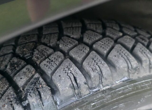 Черный Форд Галакси, объемом двигателя 1.9 л и пробегом 297 тыс. км за 2949 $, фото 14 на Automoto.ua