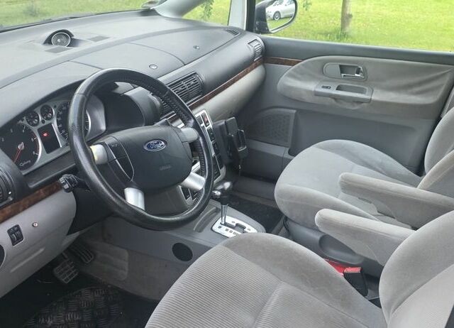 Черный Форд Галакси, объемом двигателя 1.9 л и пробегом 297 тыс. км за 2949 $, фото 7 на Automoto.ua