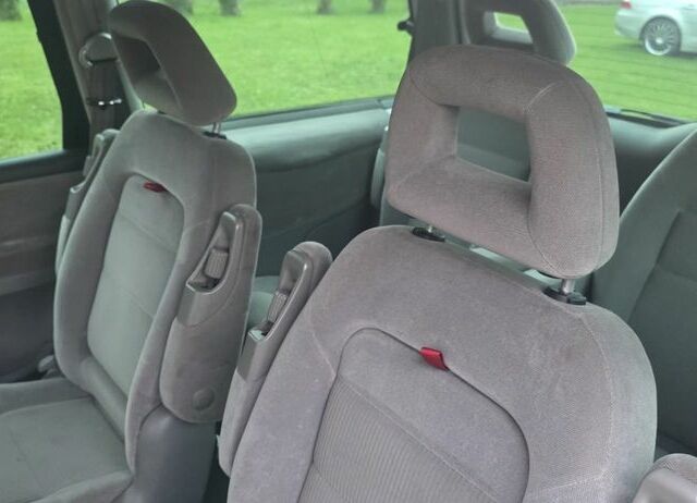 Черный Форд Галакси, объемом двигателя 1.9 л и пробегом 297 тыс. км за 2949 $, фото 10 на Automoto.ua