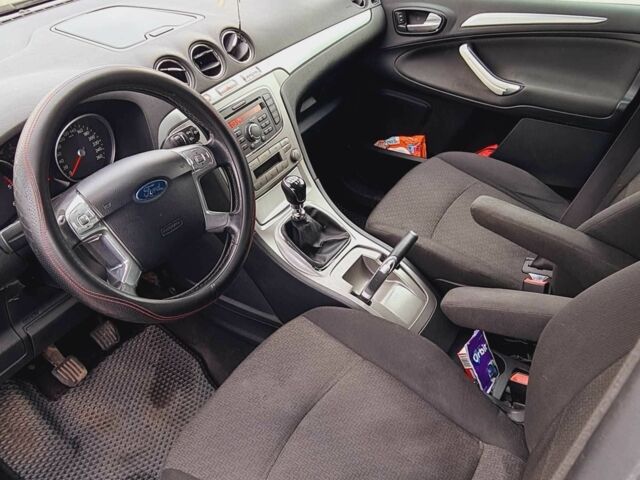 Чорний Форд Галаксі, об'ємом двигуна 2 л та пробігом 277 тис. км за 6500 $, фото 8 на Automoto.ua