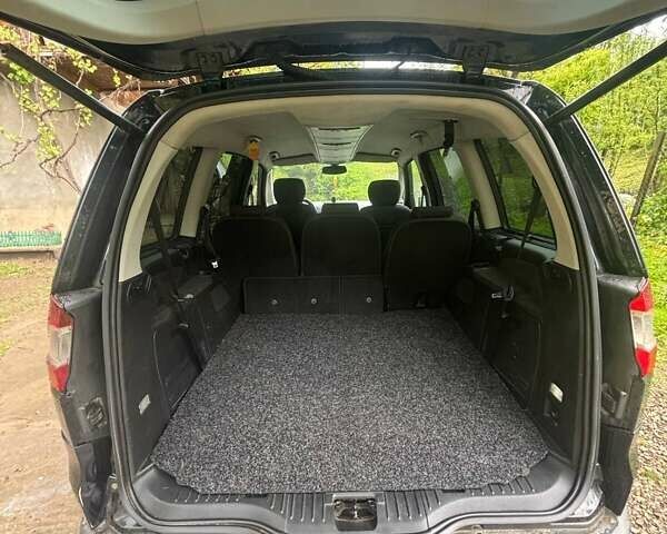 Черный Форд Галакси, объемом двигателя 2 л и пробегом 265 тыс. км за 7650 $, фото 5 на Automoto.ua