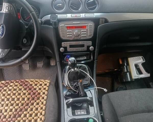 Чорний Форд Галаксі, об'ємом двигуна 2 л та пробігом 360 тис. км за 6000 $, фото 9 на Automoto.ua