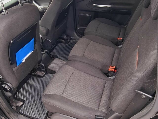 Чорний Форд Галаксі, об'ємом двигуна 2 л та пробігом 277 тис. км за 6500 $, фото 7 на Automoto.ua