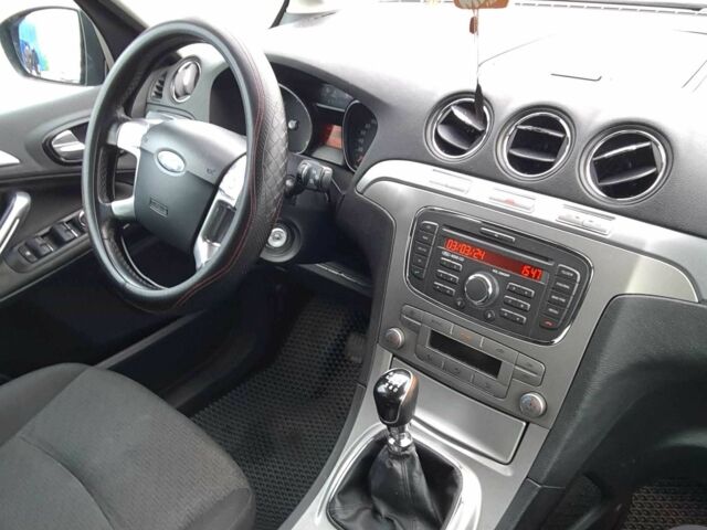 Чорний Форд Галаксі, об'ємом двигуна 2 л та пробігом 277 тис. км за 6500 $, фото 9 на Automoto.ua